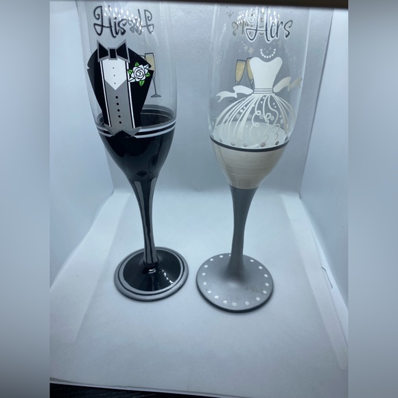 His & Hers Champagne Flutes 🥂 - Picture 5 of 5